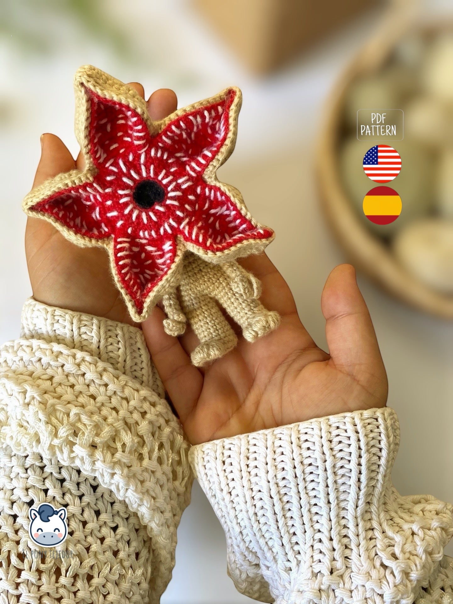 Amigurumi de Demogorgon hecho a mano, inspirado en Stranger Things, un patrón de crochet PDF ideal para fans del terror y coleccionistas geek.