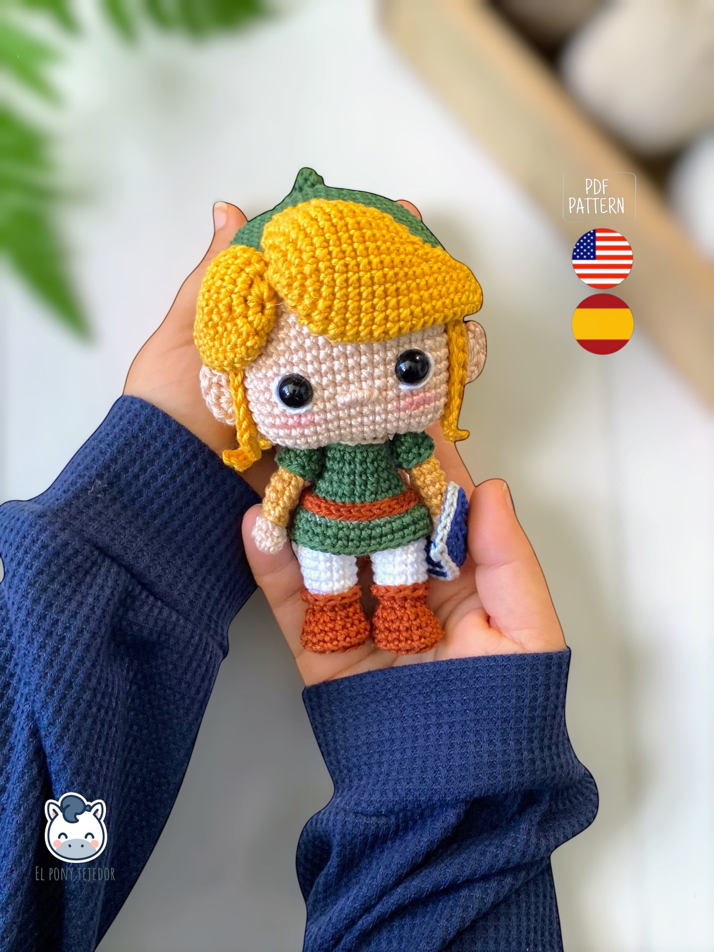 Handmade Link amigurumi inspired by The Legend of Zelda, a geek crochet pattern PDF in Funko style for Nintendo fans. Amigurumi de Link inspirado en The Legend of Zelda, un patrón de ganchillo estilo Funko perfecto para fans de Nintendo y videojuegos.