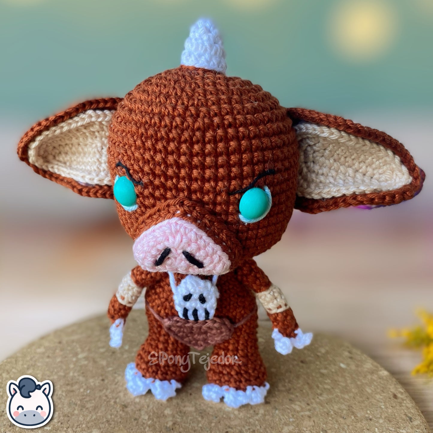 Amigurumi de Bokoblin inspirado en The Legend of Zelda, tejido a mano con hilo 100% algodón. Perfecto para fans de Nintendo, gamers y amantes del crochet artesanal. Creado por El Pony Tejedor.
