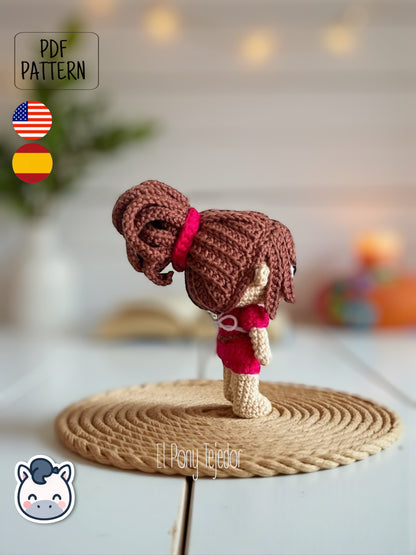 Handmade Chihiro amigurumi inspired by Studio Ghibli’s Spirited Away (El Viaje de Chihiro), a perfect pattern for fans of Ghibli, anime magic, and kawaii handmade art.