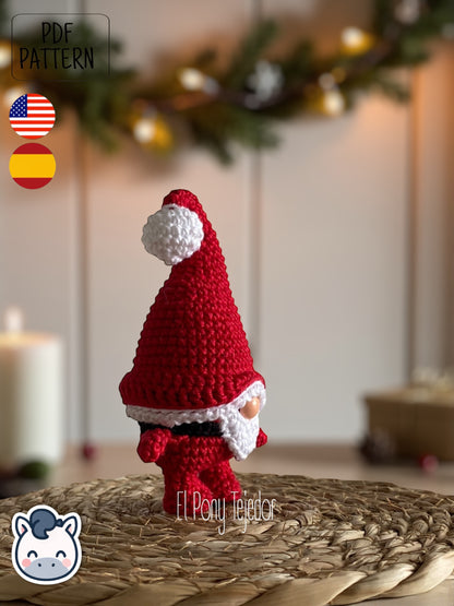 Handmade Christmees Gift, Santa and Reindeer amigurumi inspired by classic Christmas stories, festive holiday crochet pattern PDF.