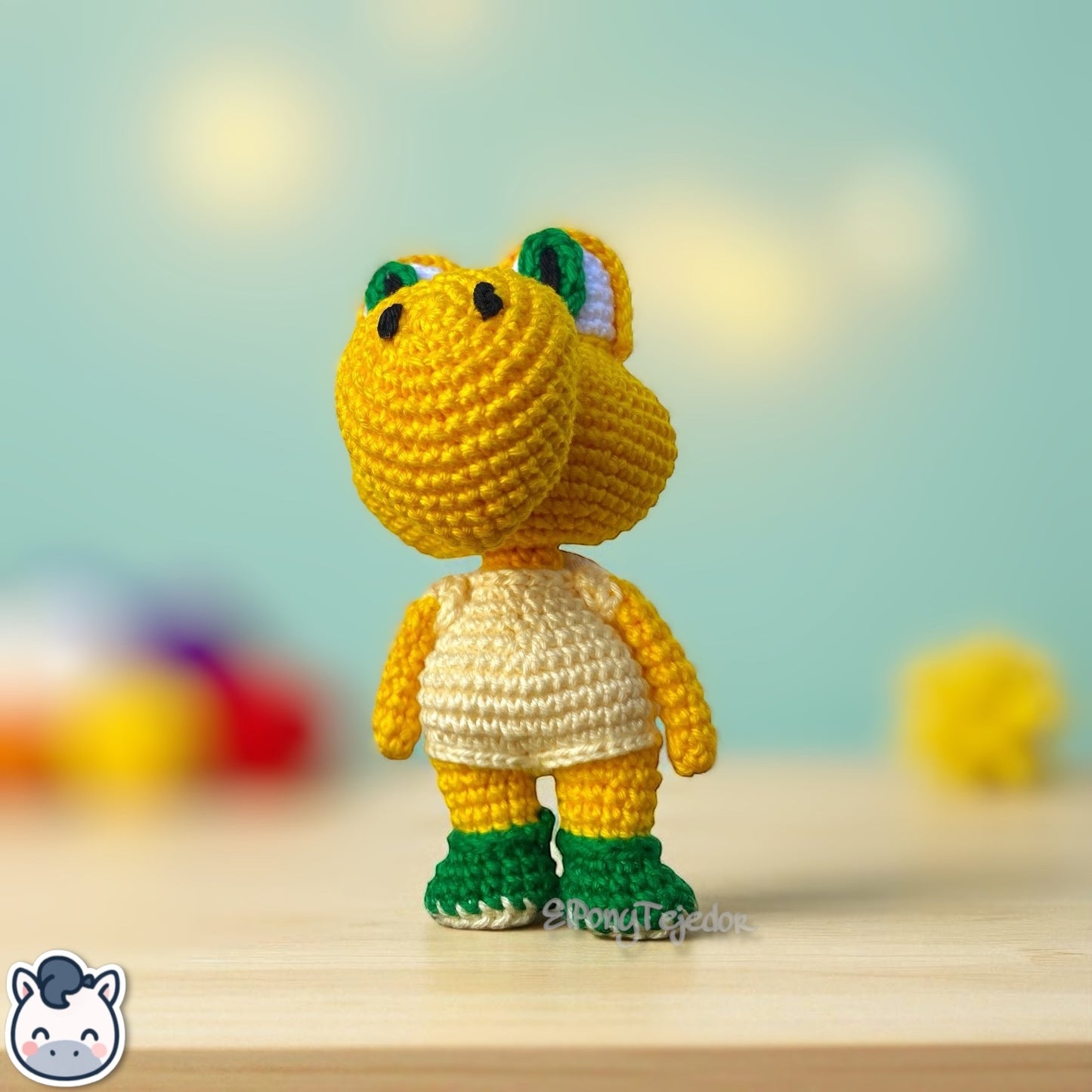 Muñeco amigurumi hecho a mano de Koopa inspirado en Super Mario Bros, elaborado con hilo 100% algodón. Ideal como regalo geek o decorativo para fans de Nintendo y del universo de Mario.