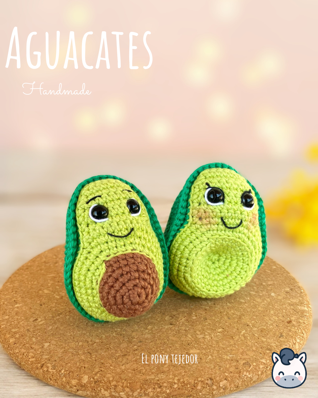 Llavero Aguacates Kawaii - Amigurumi hecho a Mano