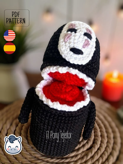 Handmade No Face amigurumi inspired by Studio Ghibli’s Spirited Away, a perfect pattern for fans of Ghibli, Halloween, and mysterious anime spirits.