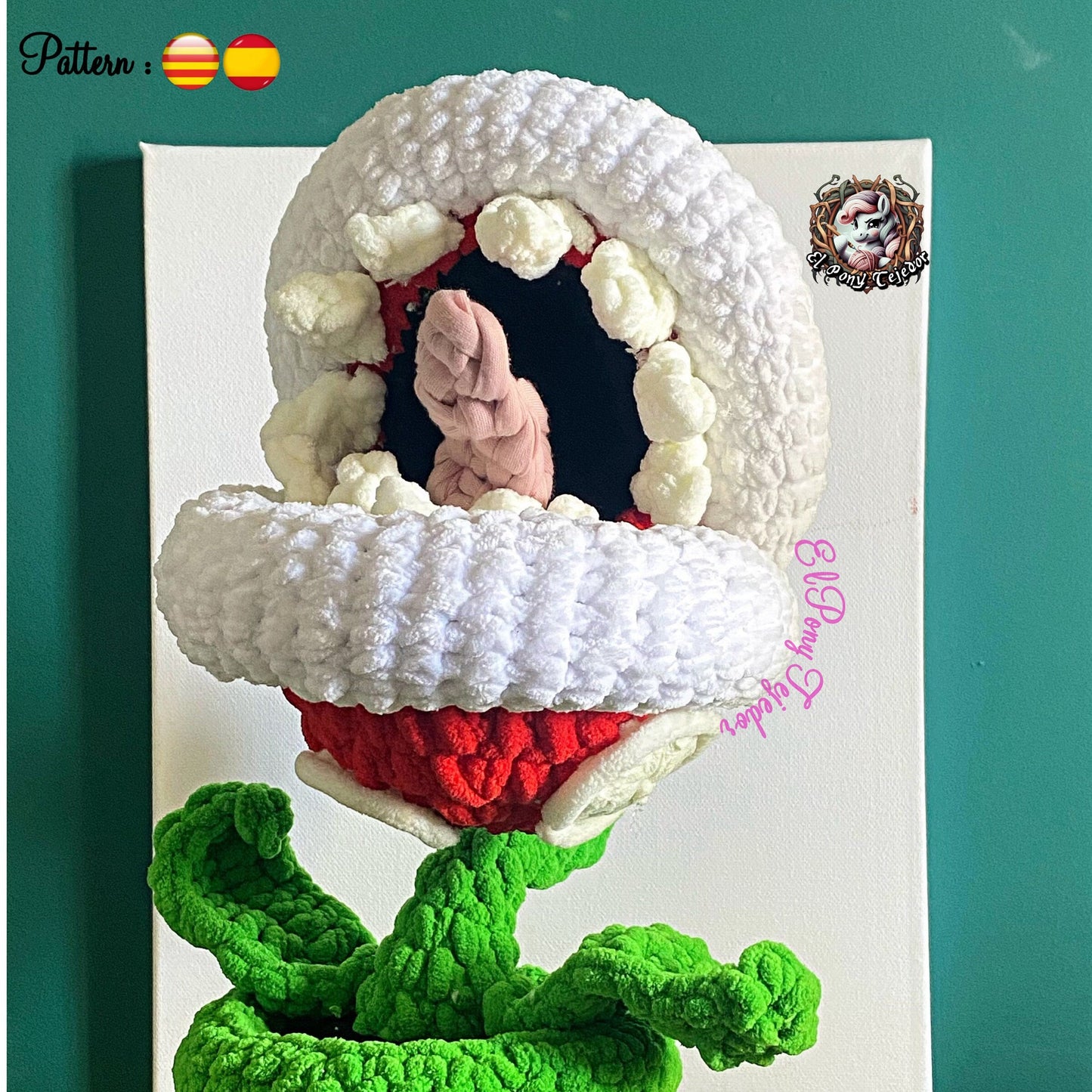 Handmade Piranha Plant amigurumi inspired by Nintendo’s Super Mario Bros., a perfect pattern for fans of Mario, retro gaming, and geek crochet collectibles.
