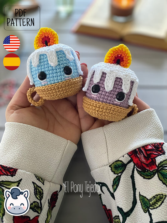 Handmade Christmas candle amigurumi inspired by cozy winter décor, cute holiday crochet pattern PDF perfect for festive handmade lovers.