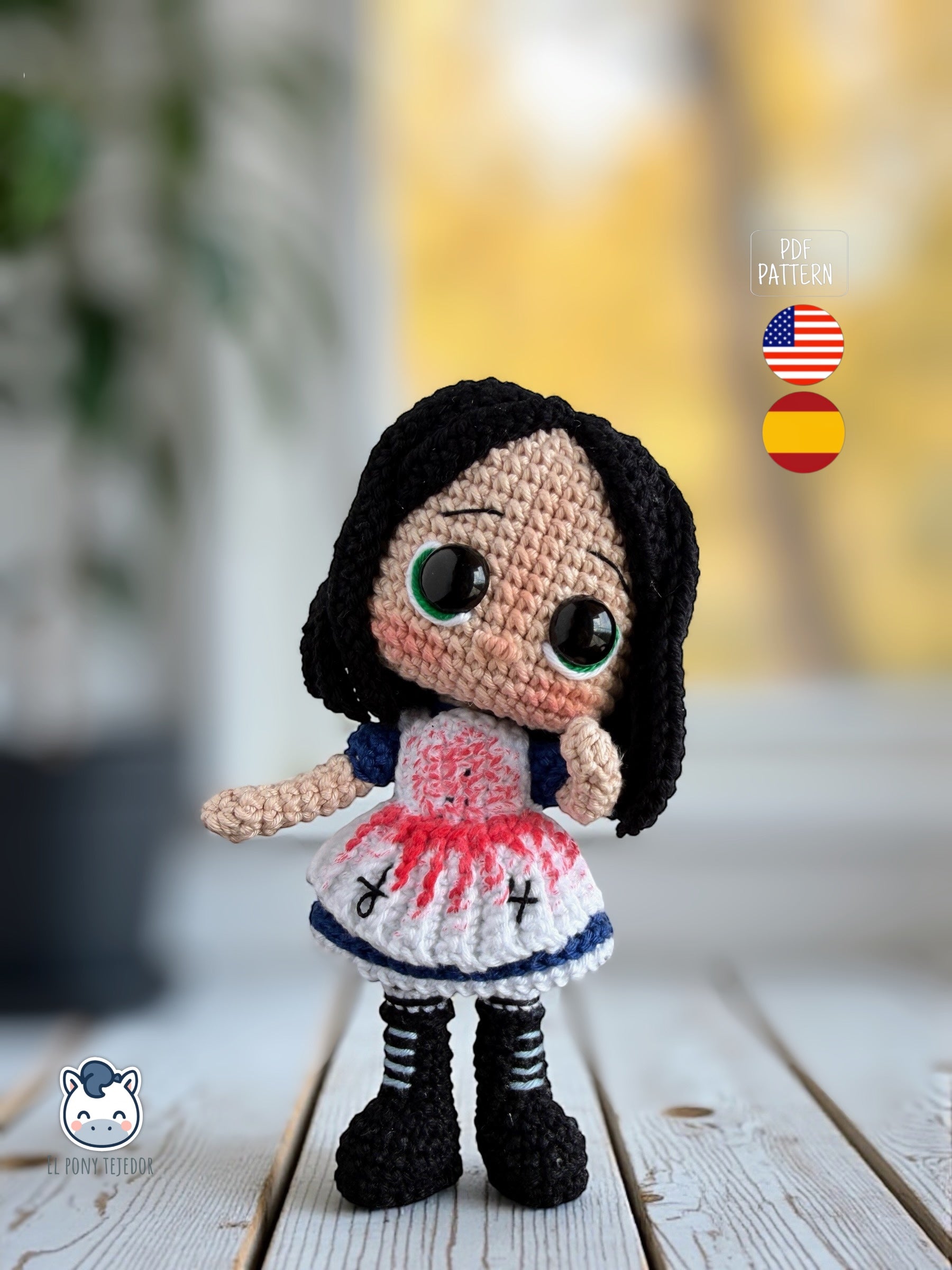 Amigurumi de Alice Madness tejido a crochet, muñeca inspirada en Alice Madness Returns con vestido manchado y estética oscura, patrón PDF de ganchillo ideal para fans de videojuegos y diseños góticos | Handmade Alice Madness amigurumi inspired by Alice Madness Returns, dark gothic crochet doll pattern PDF for video game fans and alternative decor lovers