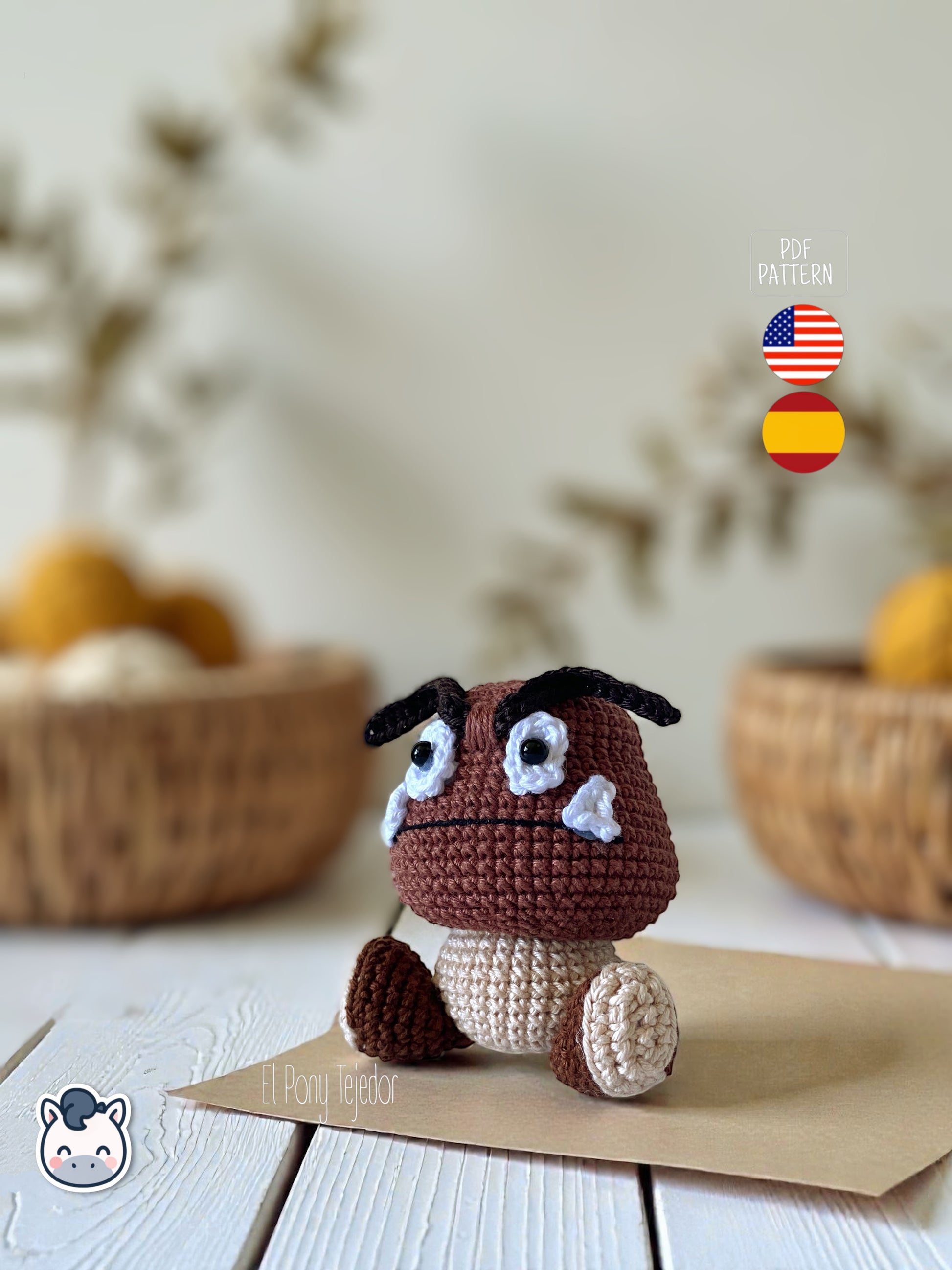 Amigurumi Goomba inspirado en Super Mario Bros, tejido a mano en ganchillo, un patrón PDF perfecto para fans de Nintendo y los videojuegos retro.
