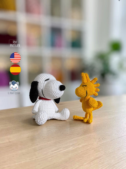 Amigurumi de Snoopy y Woodstock tejidos a ganchillo, inspirados en los clásicos personajes de Peanuts. Patrón PDF paso a paso en español e inglés.